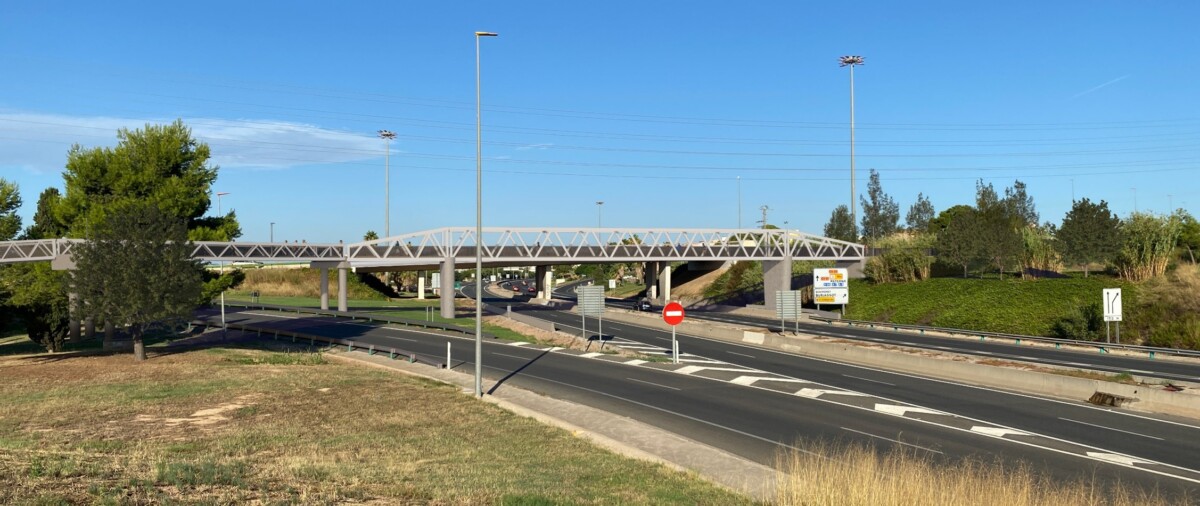 Recreación virtual de la futura pasarela ciclopeatonal sobre la CV-30